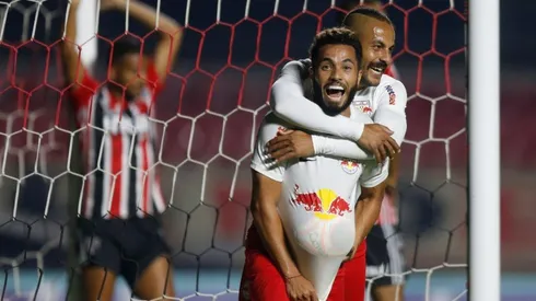 Primer sopapo para el conjunto de Dani Alves.