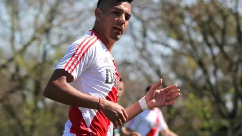 Medina jugó tres amistosos en River y fue al banco de suplentes en 4 partidos oficiales.