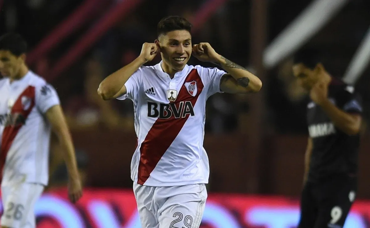 El lateral derecho es uno de los jugadores a vender en el mercado de pases.