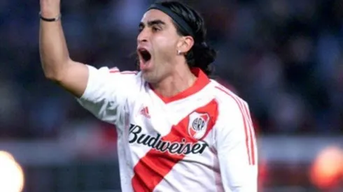 Husaín disputó 65 partidos oficiales en River y marcó 3 goles