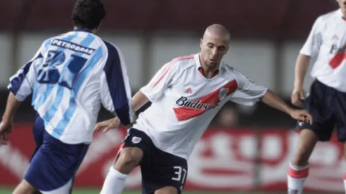 Federico frente a Racing durante su corto paso por el Millonario.
