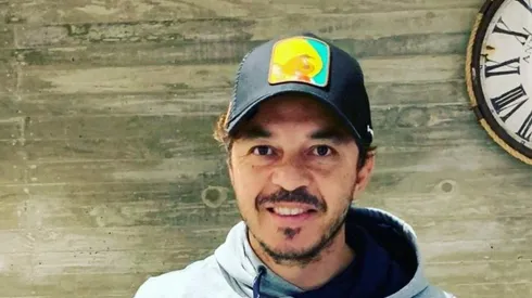 El Muñeco reapareció en las redes con barba.