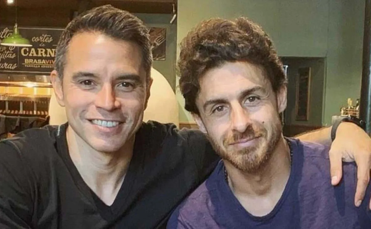 El Conejito y el Payaso, una dupla inseparable dentro y fuera de la cancha