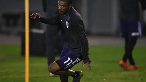 El volante se encuentra en Uruguay a la espera del regreso de las prácticas.