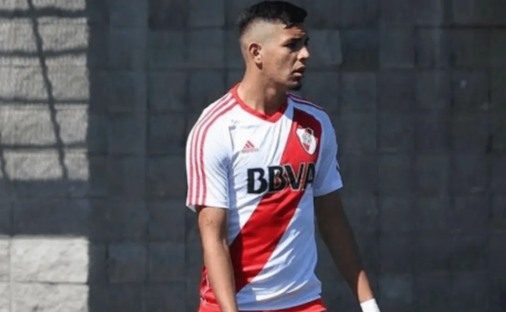 Medina pasó a Tallares a cambio de US$ 900.000 por el 65% del pase.