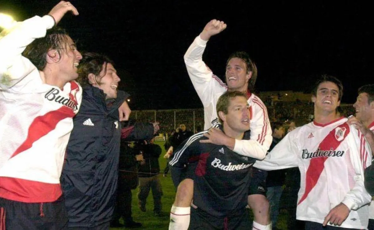 Los festejos interminables de los jugadores de River aquella noche del 29 de junio en Bahía Blanca