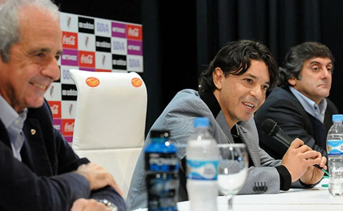 D'Onofrio, el Muñeco y Enzo, el día de la presentación en 2014.