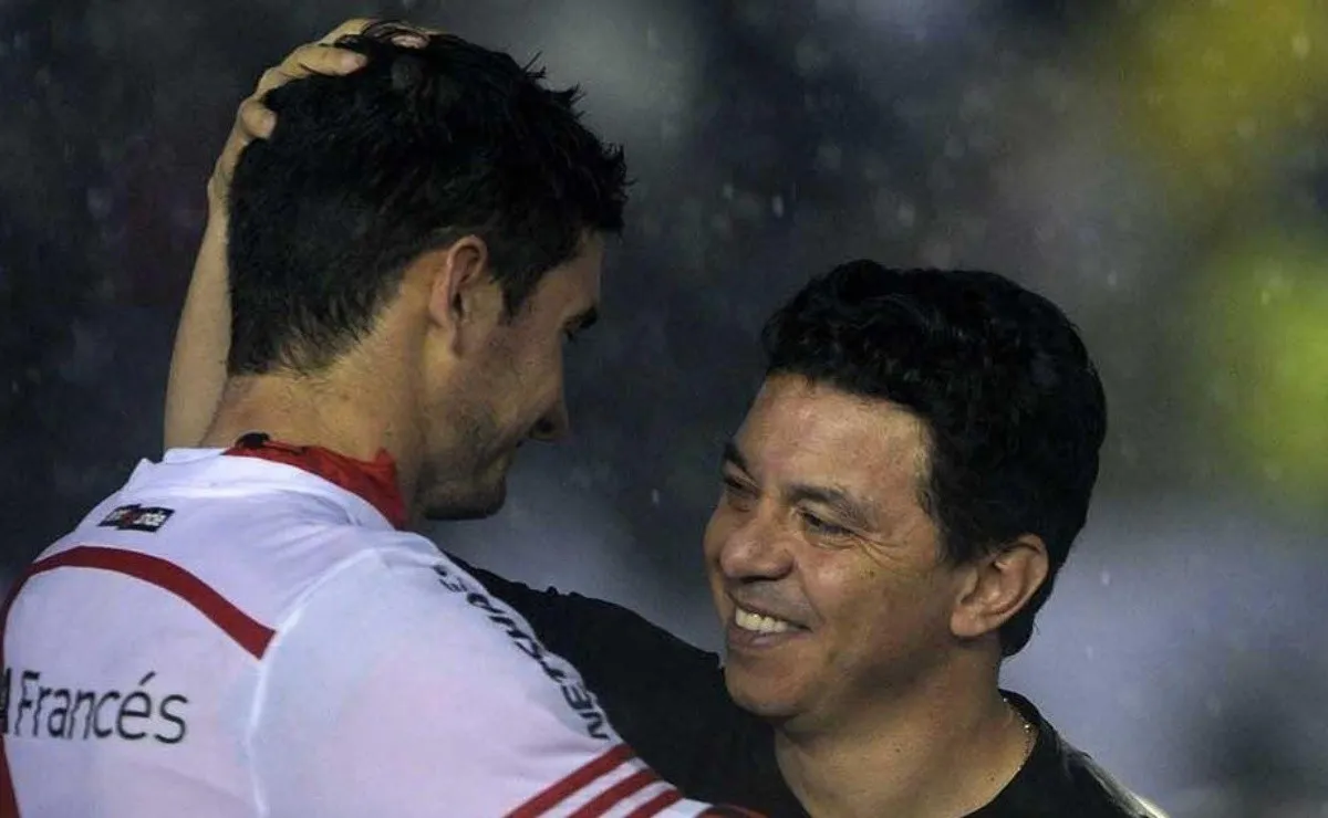 El saludo del Pipa y el Muñeco luego de la obtención de la Copa Libertadores 2015