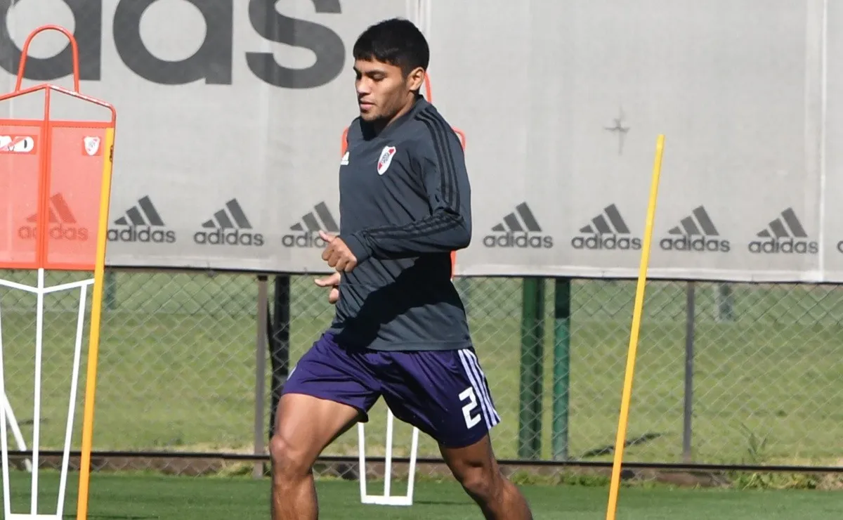 El zaguero del Más Grande no pierde tiempo en Paraguay.