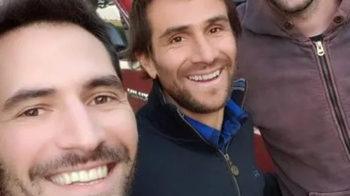 La reunión se dio en el campo que tiene el capitán en su pueblo