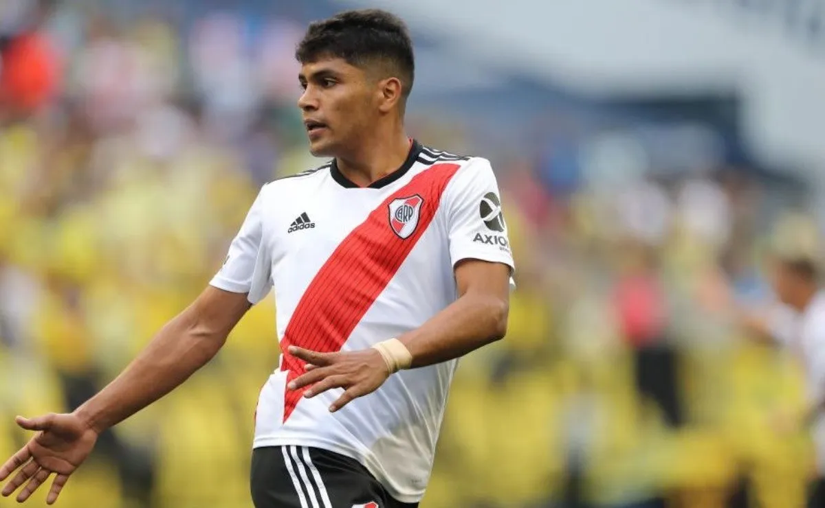 El paraguayo tiene la oportunidad de practicar junto a otros futbolistas paraguayos.