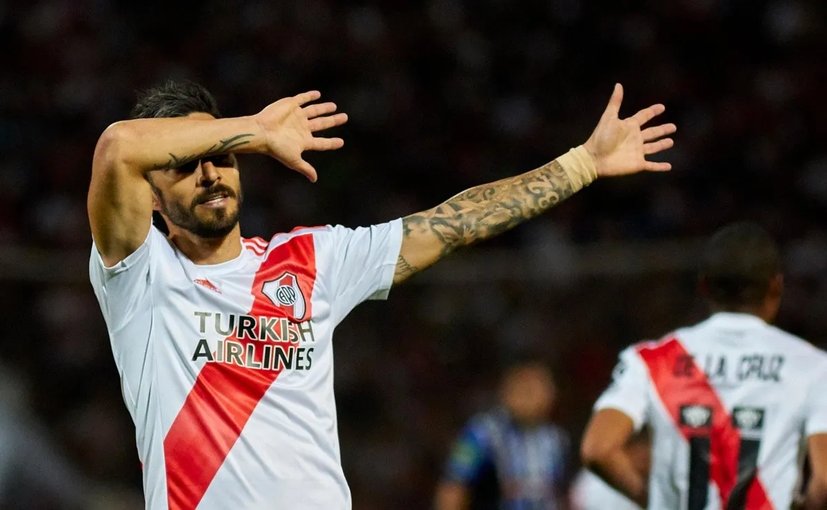 Nacho y su característico festejo forjado en el Millonario.