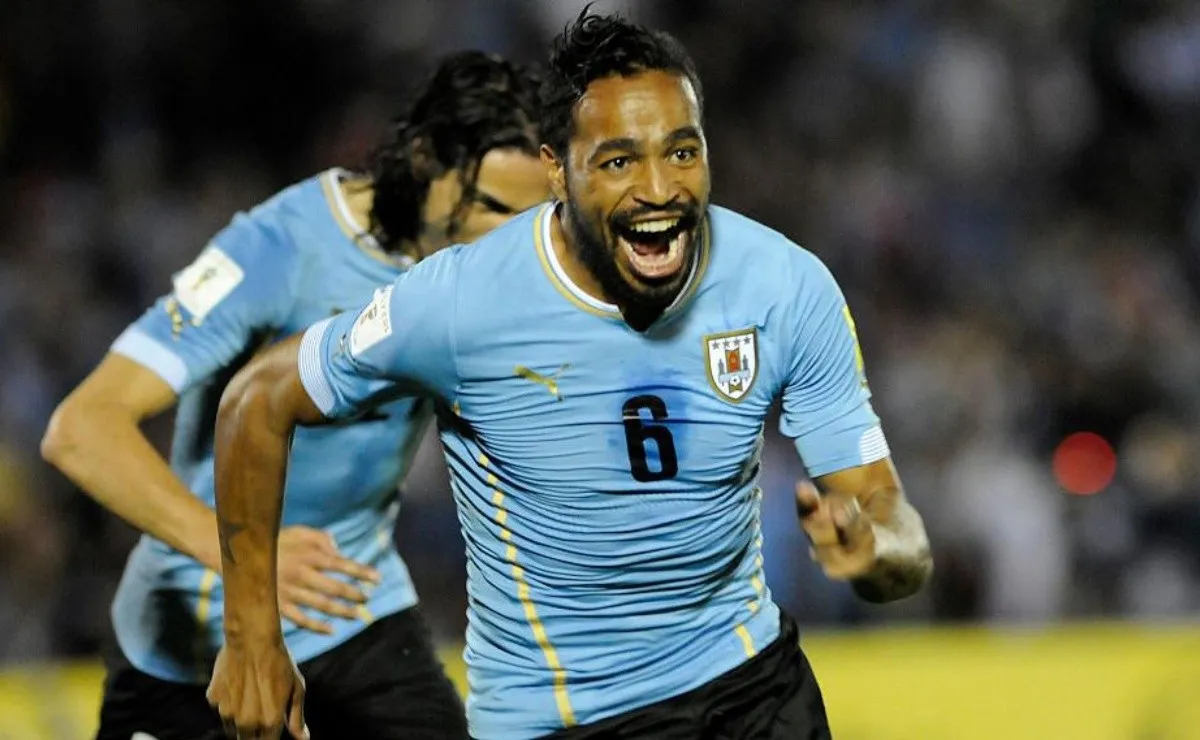 "Palito" estuvo presente en Sudáfrica 2010 y Brasil 2014 con la camiseta uruguaya