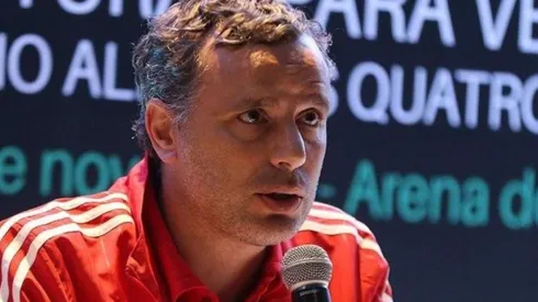 Grossi confesó además que el puesto más difícil de reclutar es el de marcador central