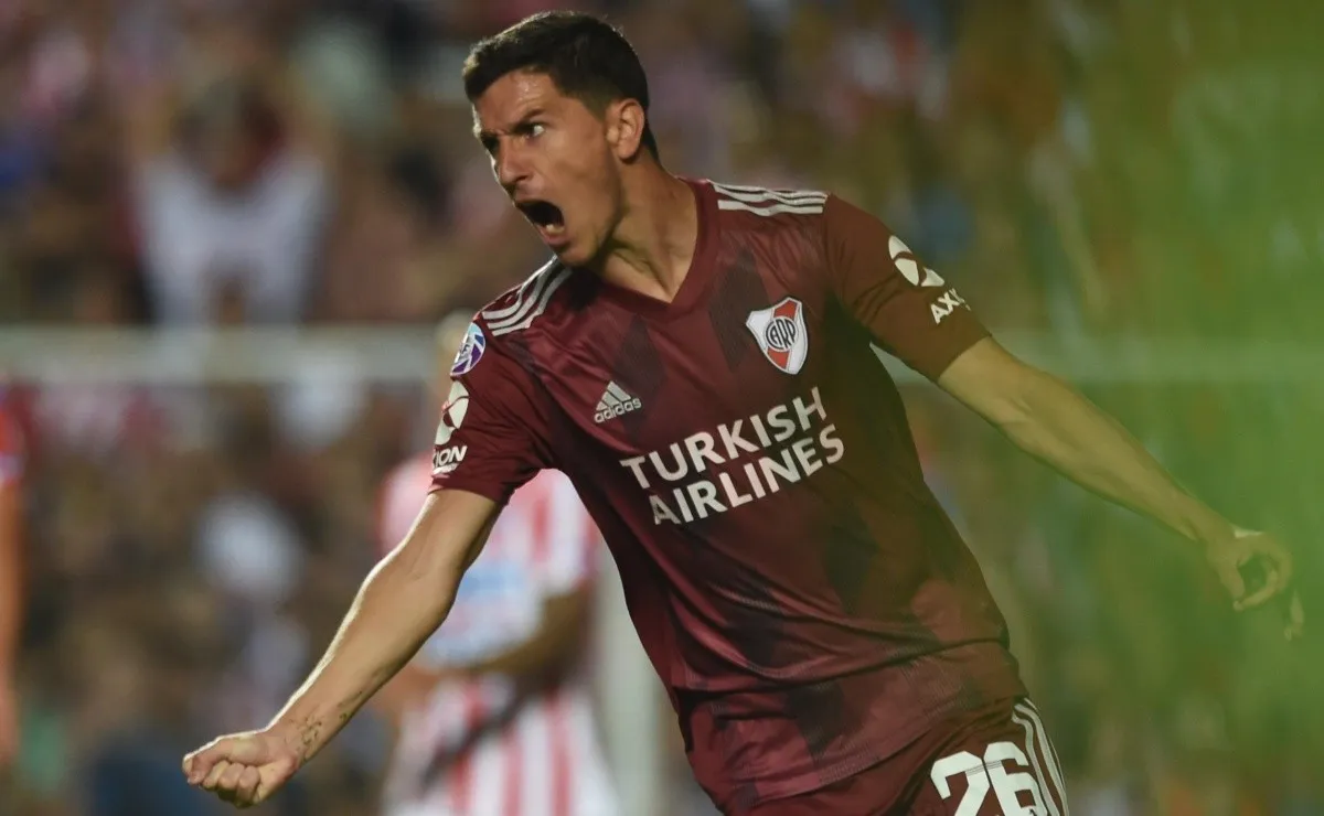 El volante de River fue reconocido por el mayor juego de fútbol del mundo.
