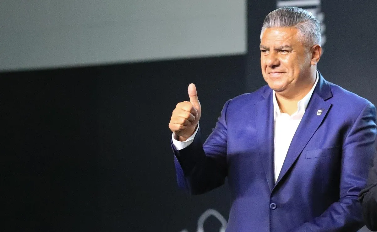 El fútbol argentino prepara su vuelta bajo la batuta de Tapia.