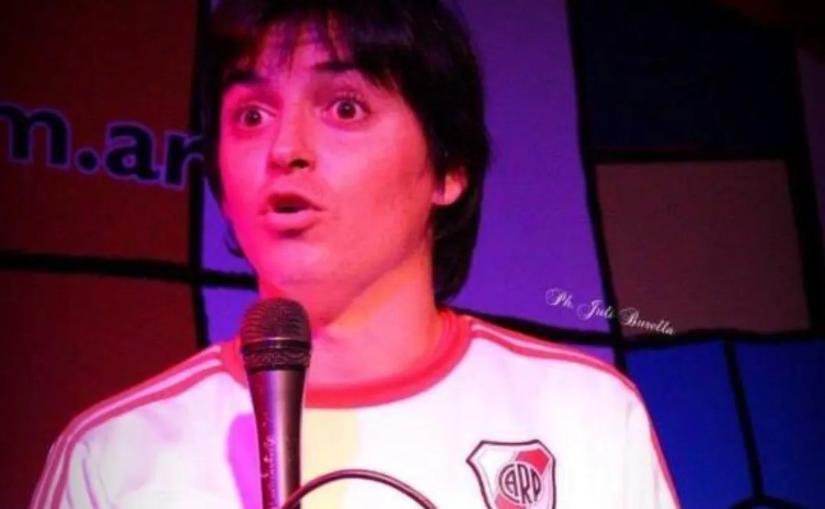 Mike Chouhy brindó un show privado para el plantel de River horas antes de la Recopa Sudamericana 2019.
