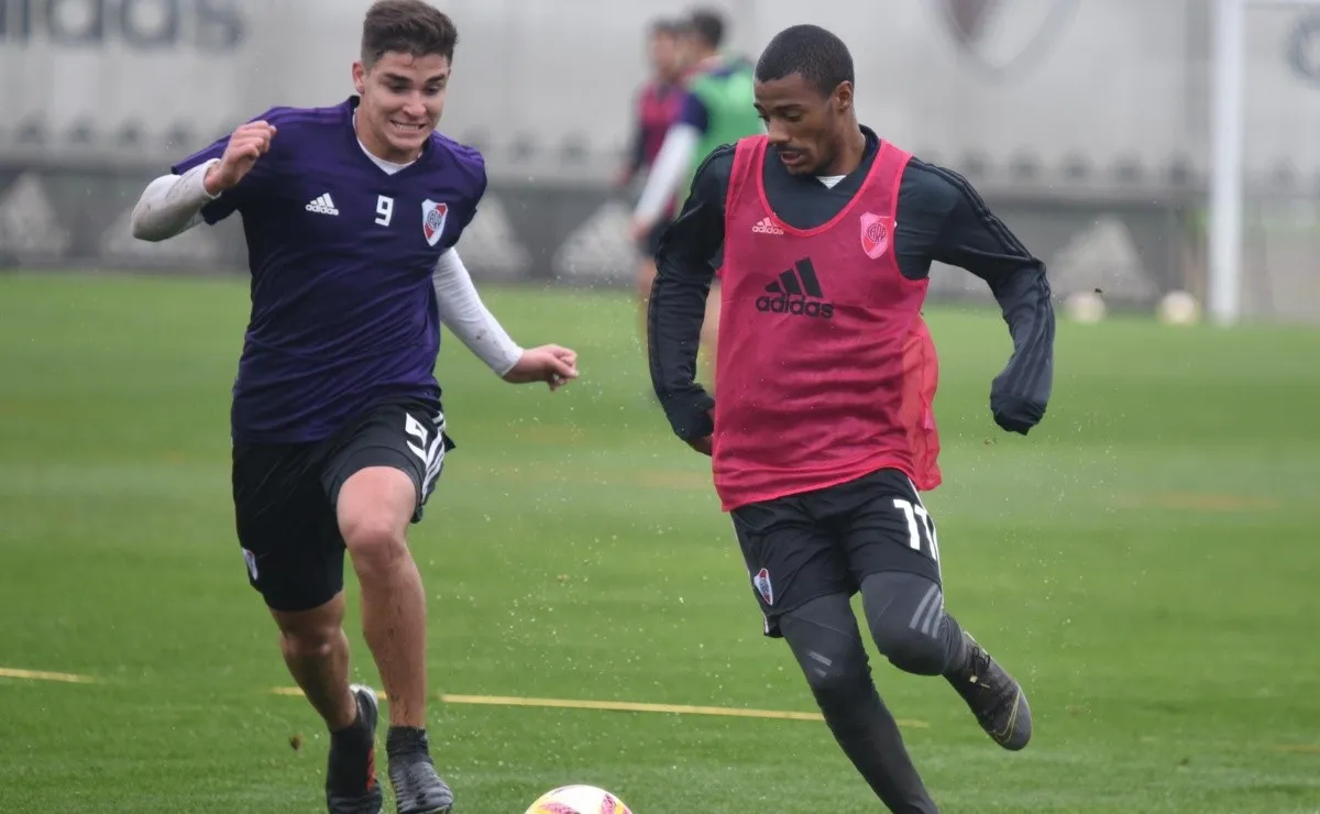 Julián Álvarez debutó en el segundo semestre de 2018, mientras que De La Cruz arribó en agosto de 2017. (FOTO: Getty)