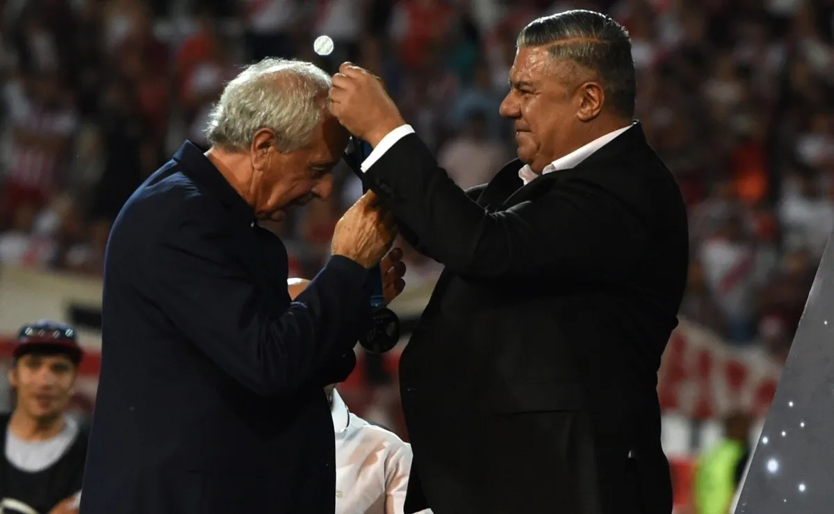 D'Onofrio es vice de la AFA junto con Ameal, Moyano, Tinelli, Achile (Defensores) y Raed (Mitre SdE). (FOTO: Getty)