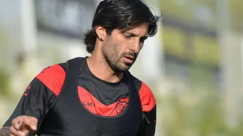 Domínguez jugó en Quilmes, River, Rubin Kazan, Zenit, Valencia, Olympiakos y Rayo Vallecano.