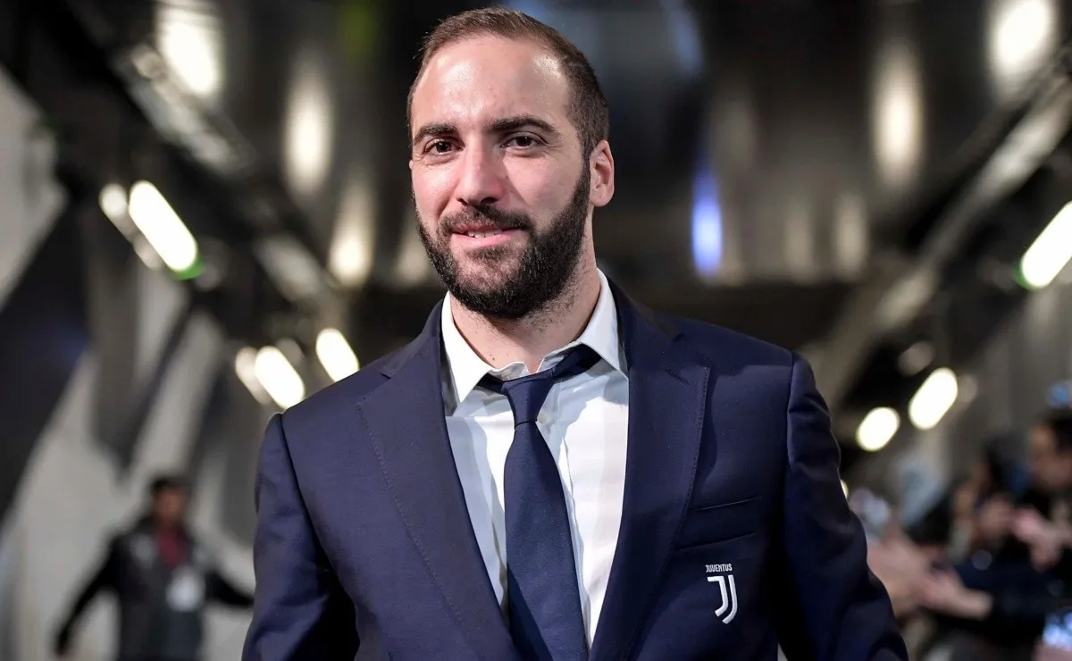 Higuaín surgió de River y luego jugó en Real Madrid, Nápoli, Milan, Chelsea y Juventus, su club actual. (FOTO: Getty)