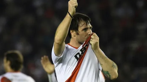 "De River no hay que irse nunca", le remarcó Cavenaghi a los más jovenes
