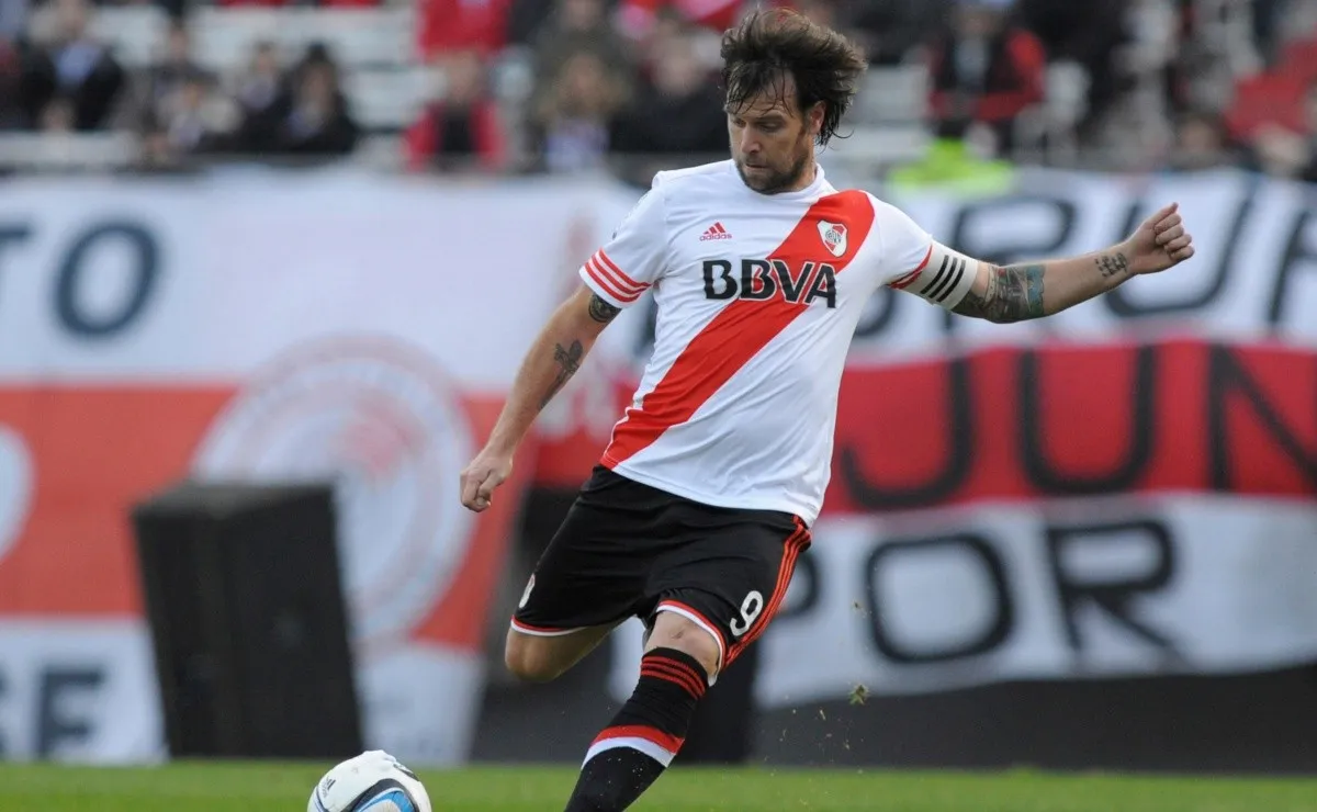 Fernando Cavenaghi ganó 8 títulos con River e integra el top 10 de máximos goleadores del club. (FOTO: Getty)