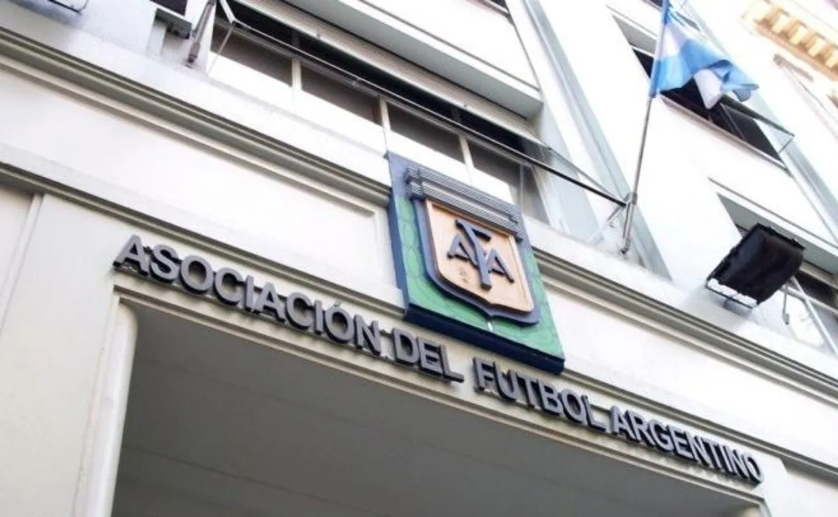 La AFA tiene cerrado su edificio en la calle Viamonte desde hace un mes y medio.