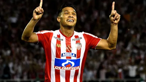 Teo, actualmente en Junior, jugó en cuatro equipos de Argentina: Racing, Lanús, River y Rosario Central. (FOTO: Getty)