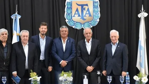 El próximo 19 de mayo está prevista la Asamblea para que Chiqui Tapia sea reelecto hasta el año 2025. (FOTO: Clarín)