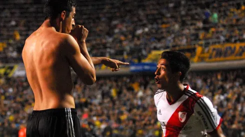 Ramiro se sacó la camiseta, y Lanzini lo acompaña en el festejo agónico del gol decisivo