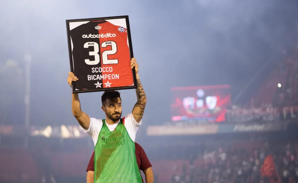 En Rosario, no ven la hora que Scocco regrese a la Lepra.