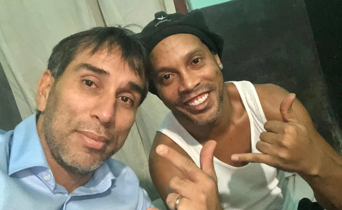 Pipino se sacó una foto con el crack brasilero en la prisión