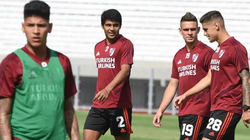 Uno de los seis extranjeros, quedará fuera del banco de suplentes.