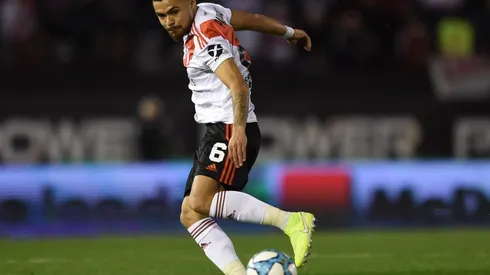 El chileno Paulo Díaz será titular reemplazando a Javier Pinola.