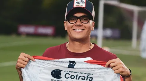 Juan Fernando Quintero posó con la camiseta del DIM.