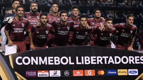 La formación plagada de suplentes para el debut en la Copa.