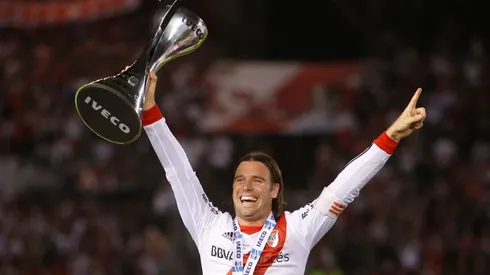 Cavenaghi estuvo en el plantel campeón del último campeonato local de River.