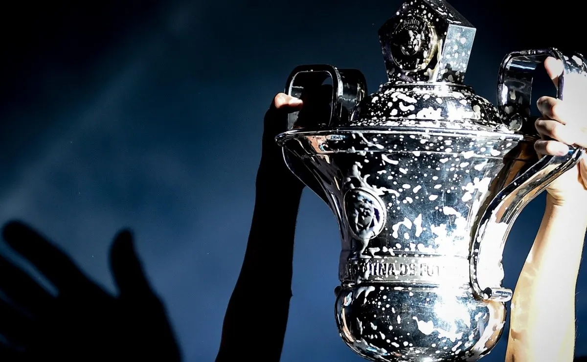 ¿Dónde estará el trofeo de la Superliga?