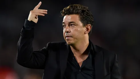 El Muñeco habló con la prensa en la llegada de River a Tucumán.