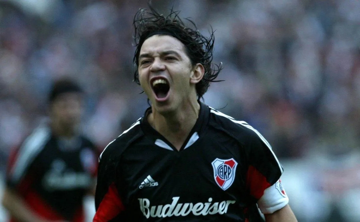 El Muñeco, capitán en aquel año, marcó el último gol del campeonato.