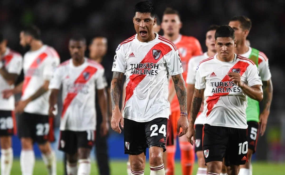 Enzo Pérez fue el primero en hablar y llevar tranquilidad.