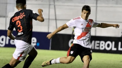 El Millonario desplegó un nivel increíble y le hizo seis a Libertad.