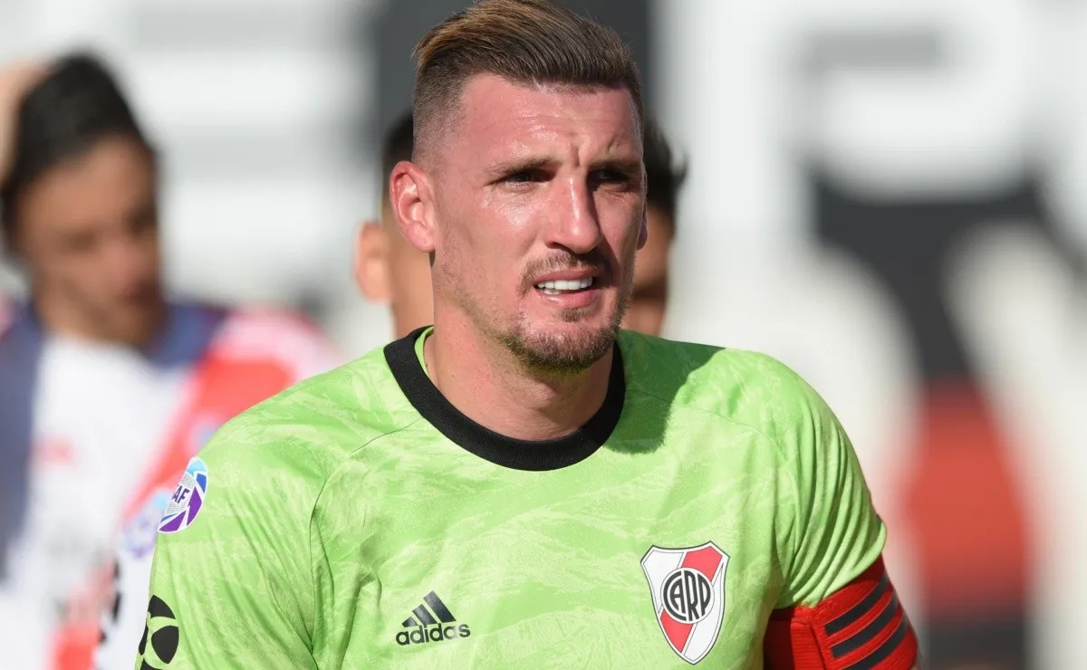 Armani atajó como profesional en Ferro, Deportivo Merlo, Atlético Nacional y River. (FOTO: Getty)