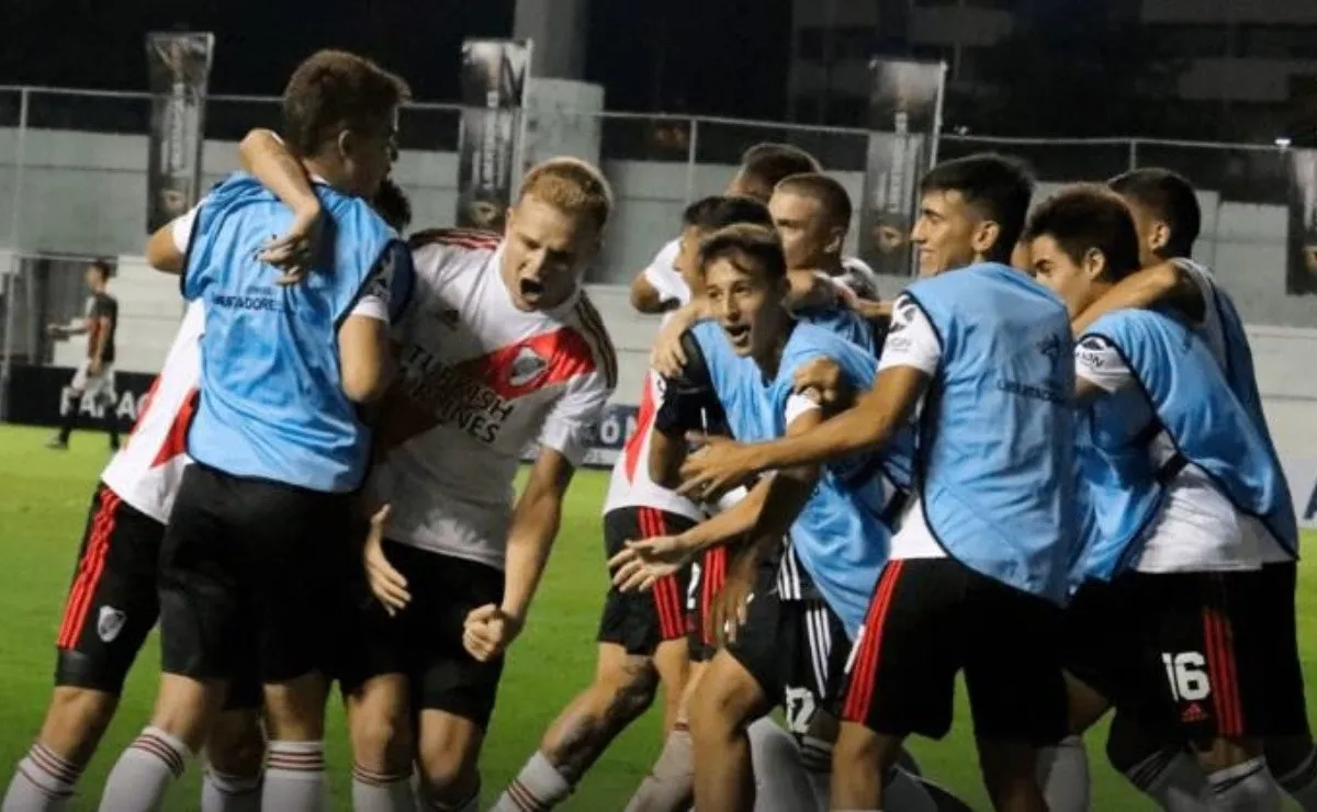 Los chicos quieren llegar a la final de la Copa Libertadores Sub 20.