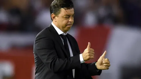 El Muñeco, a puro placer con sus jugadores