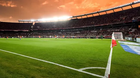 Frente a Banfield, también hubo lleno total.