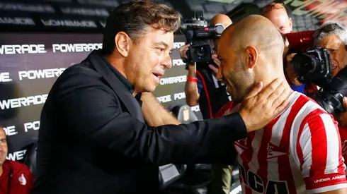 El Jefecito se acercó al banco de supletes de River.