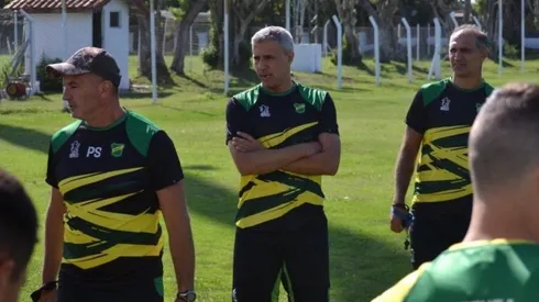 Hernán Crespo tendrá que definir el equipo que saldrá a jugar vs. River.