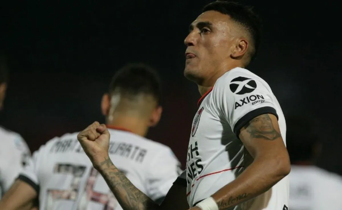 Lucas Pratto irá al banco de suplentes en La Plata